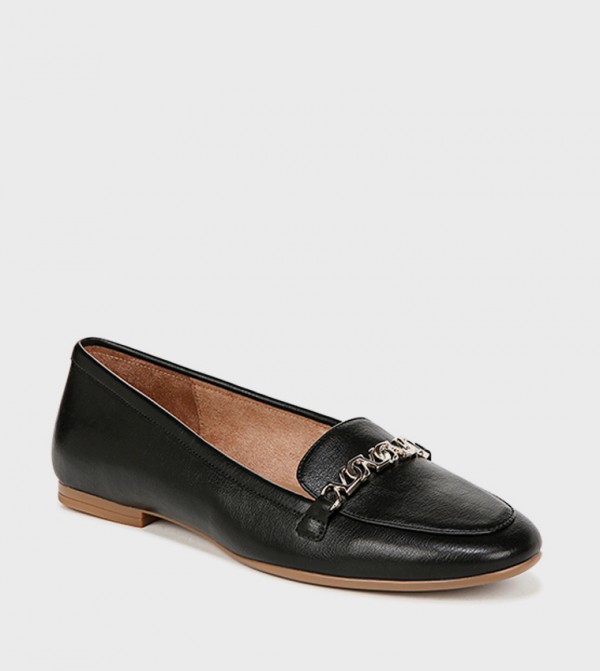 NAJEMI Metal Accent Round Toe Loafers