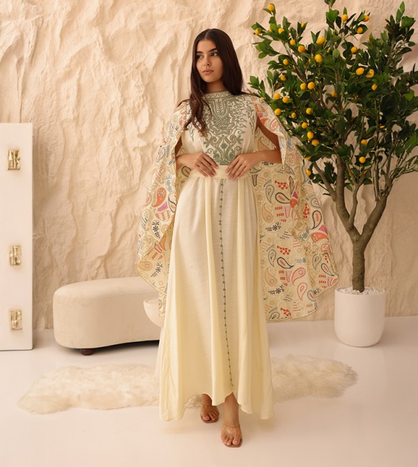 جلابية مطرزة بكم كيب 