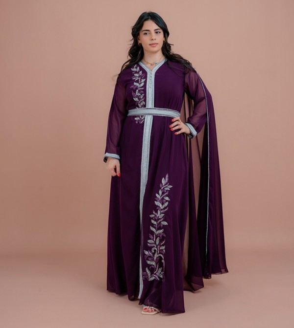 جلابية مزينة مع حزام - قطعتين