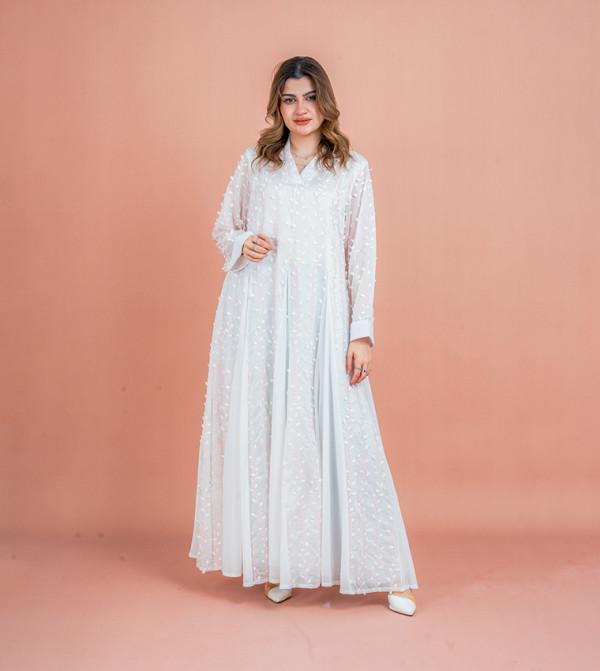 جلابية مطرزة بياقة V