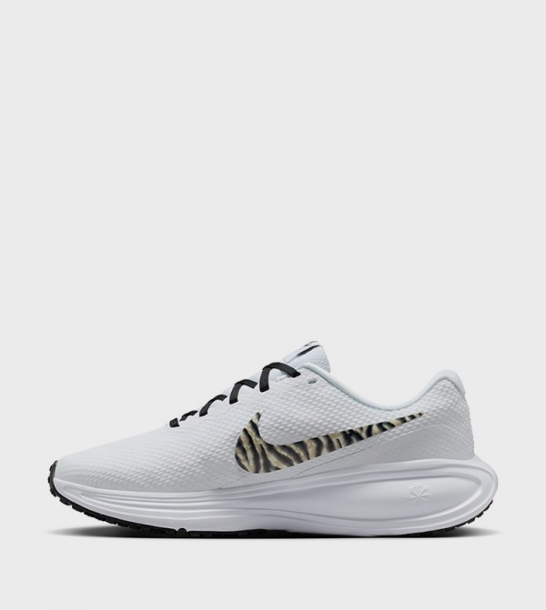 REVOLUTION 8 Running Shoes