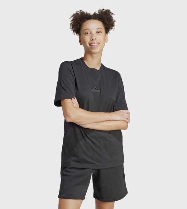 Logo Detail Short Sleeves T-Shirt