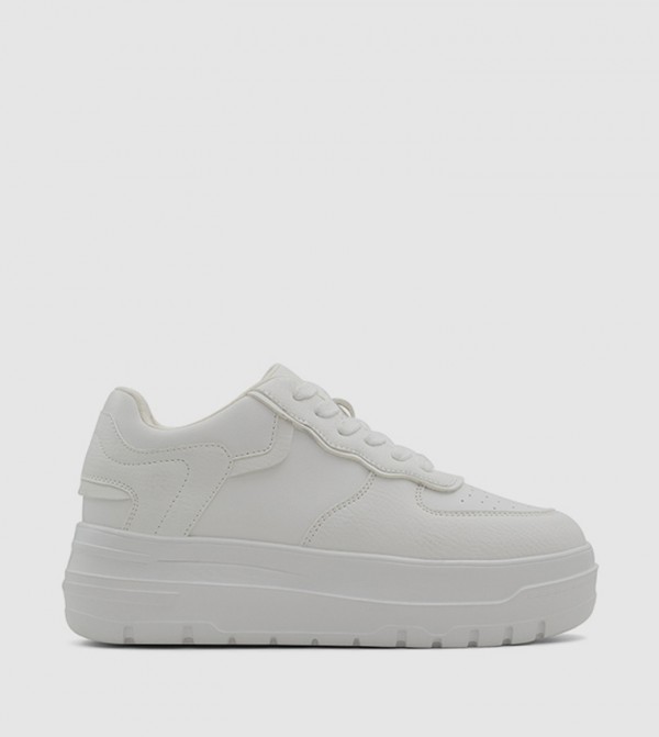 IVEY Low Top Sneakers