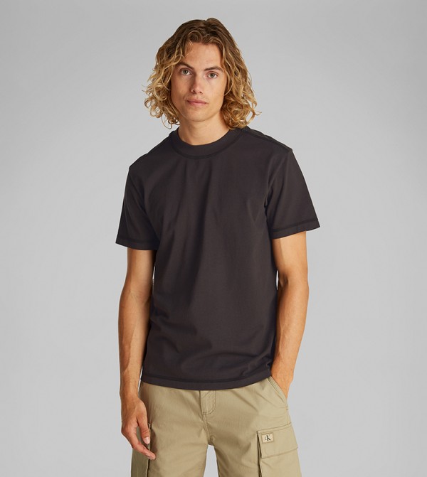 Solid Crew Neck T-Shirt