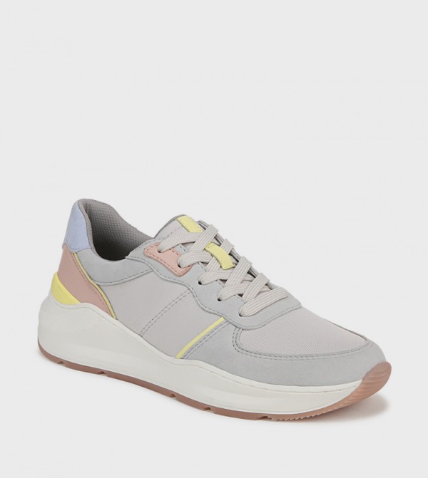 BLOSSOM Lace-Up Runner Sneakers