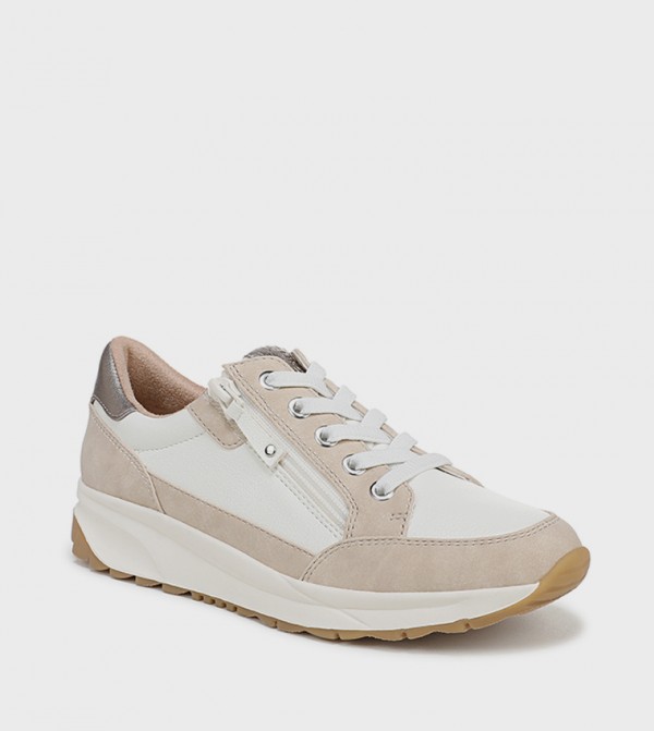 JACE Round Toe Lace-Up Sneakers