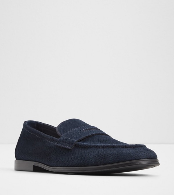 JOURNEY Perforated Loafers