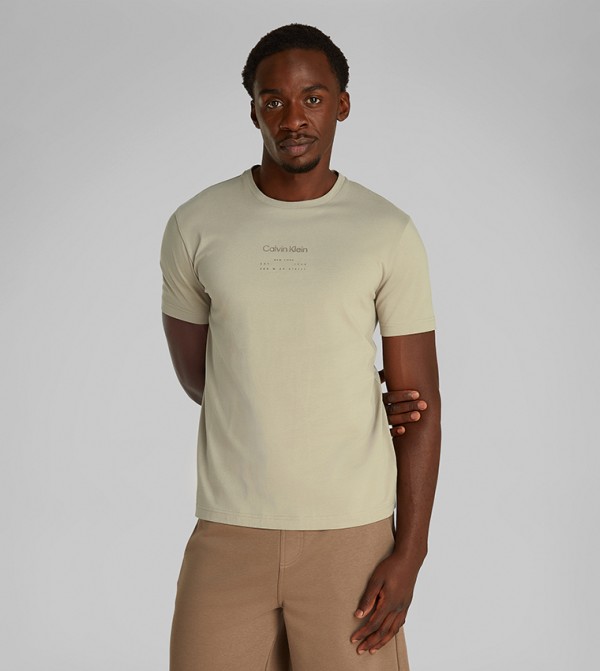 Raised Editorial Logo Printed Crew Neck T-Shirt