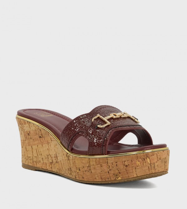 KINDLY Metal Detail Wedge Sandals