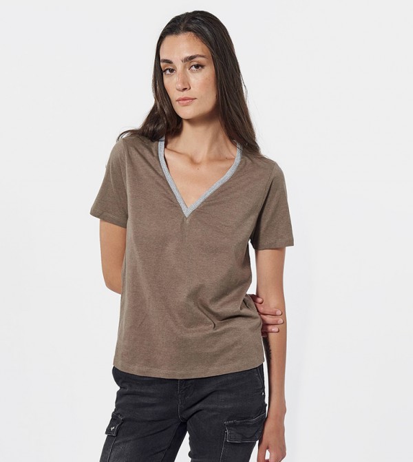 V-Neck Contrast Trim T-Shirt