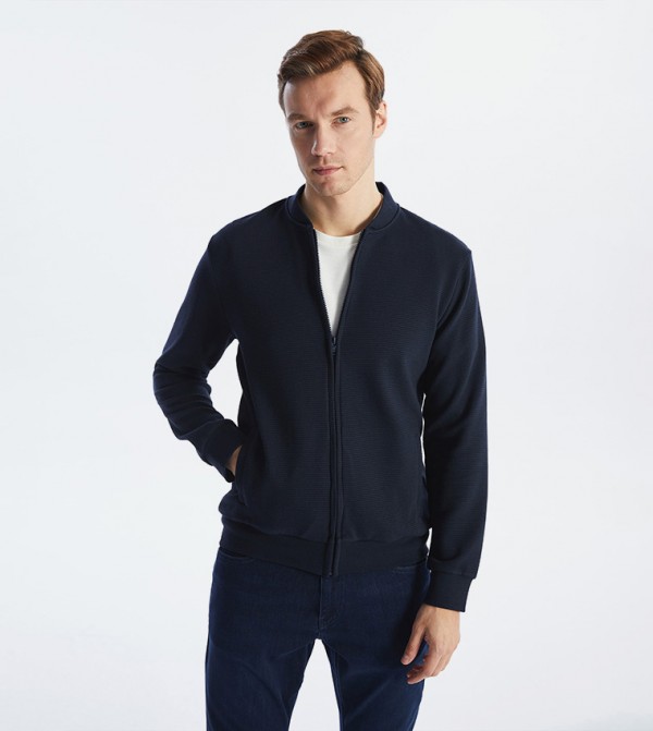 Solid Long Sleeves Zip-Up Jacket