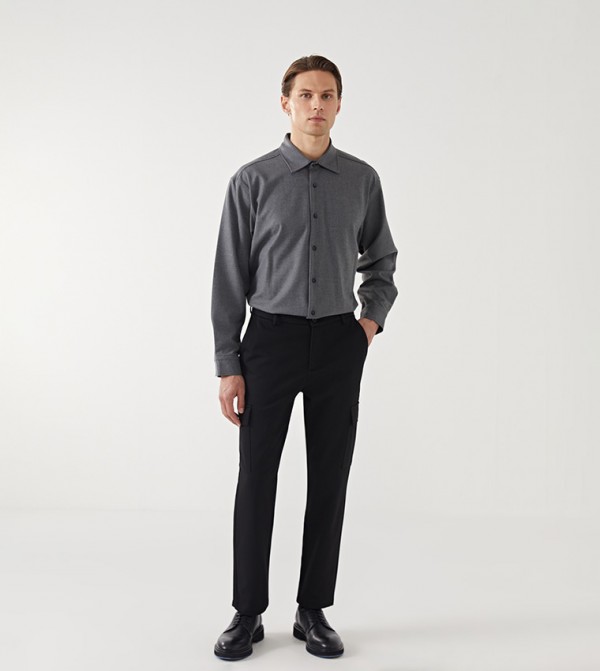 Solid Slim Fit Cargo Pants