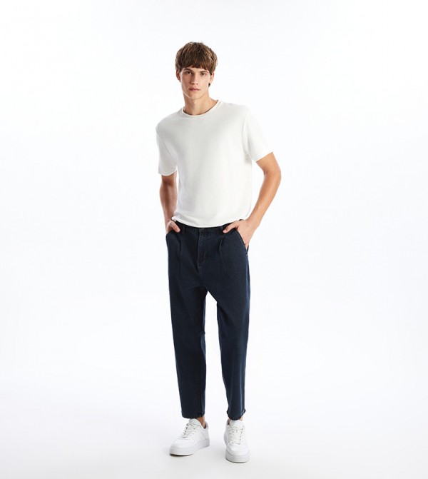 800 Washed Tapered Fit Jeans