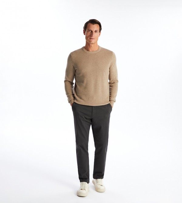 CLASSIC Solid Standard Fit Gabardine Chinos