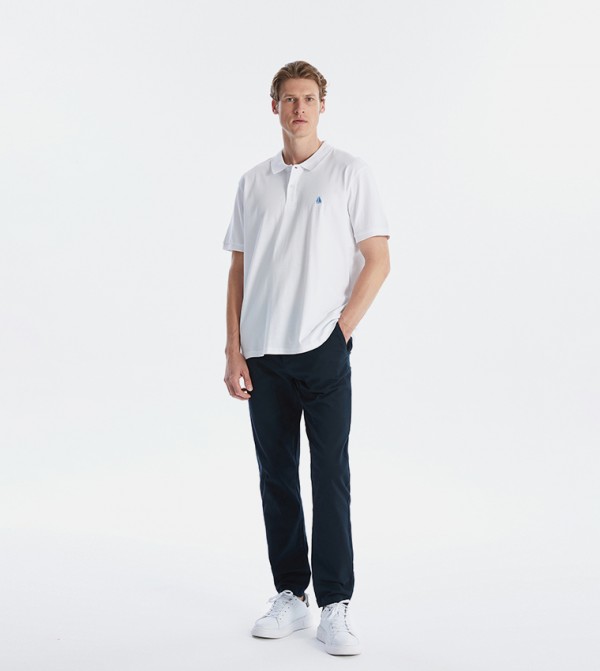 Solid Mid Rise Slim Fit Trousers