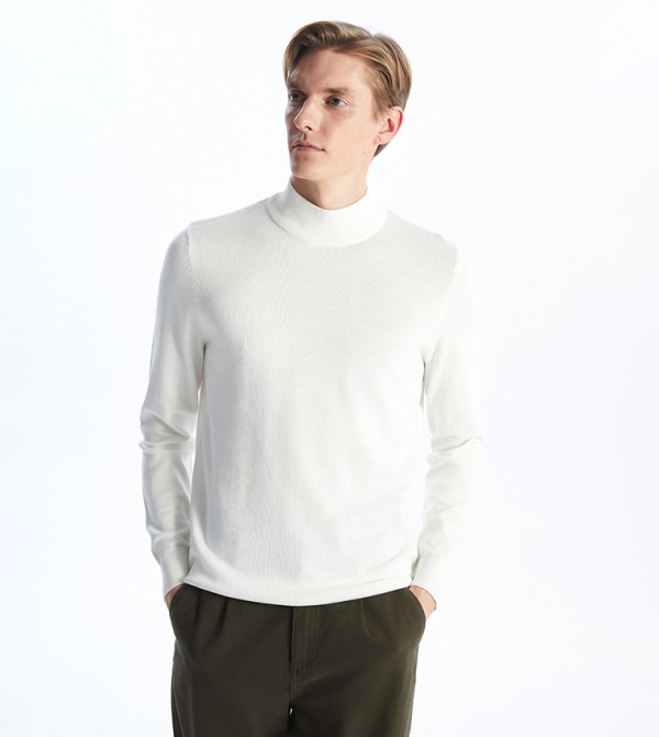 CLASSIC Solid Mock Neck Knit Sweater