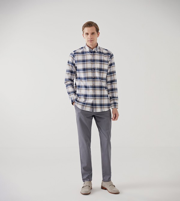 Solid Slim Fit Chino Trousers