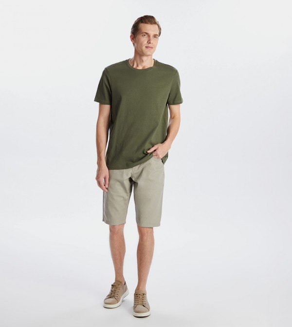 Button Closure Standard Fit Chino Shorts
