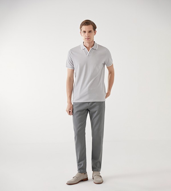 Solid Slim Fit Chino Trousers