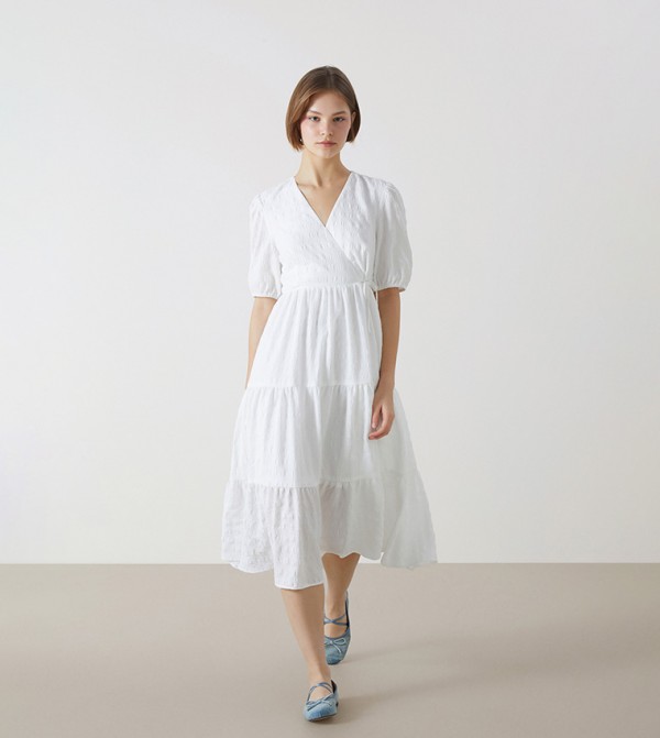 Textured Short Sleeves Tiered Dress