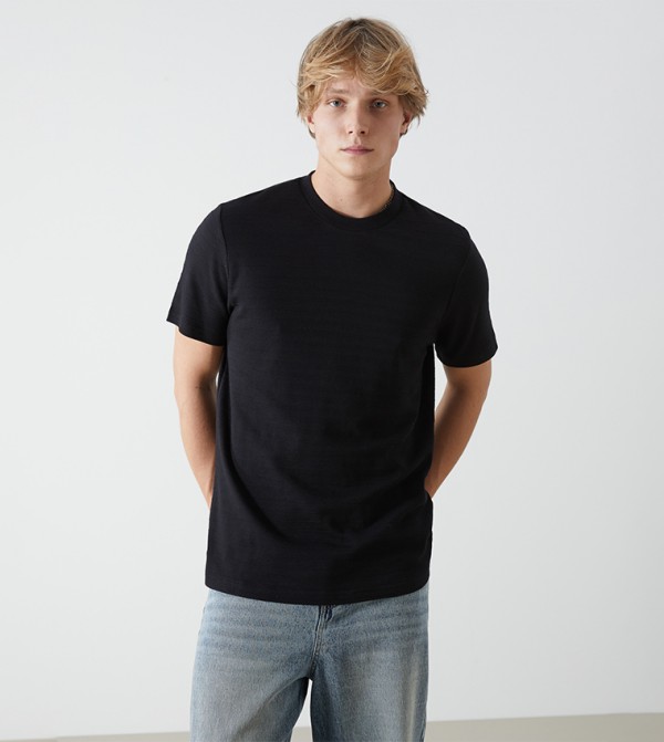Solid Crew Neck T-Shirt