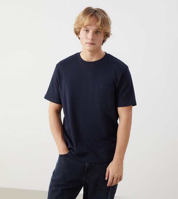 Solid Crew Neck T-Shirt