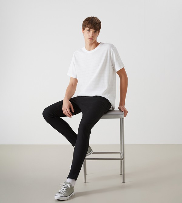 Solid Skinny Fit Jeans
