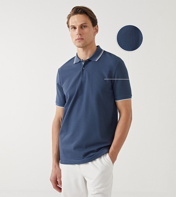 Textured Short Sleeves Polo T-Shirt