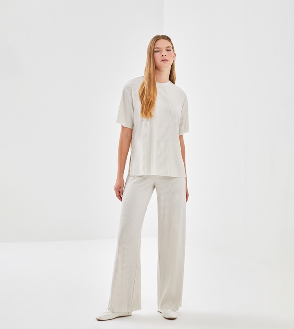 Elastic Waist Straight Fit Pants