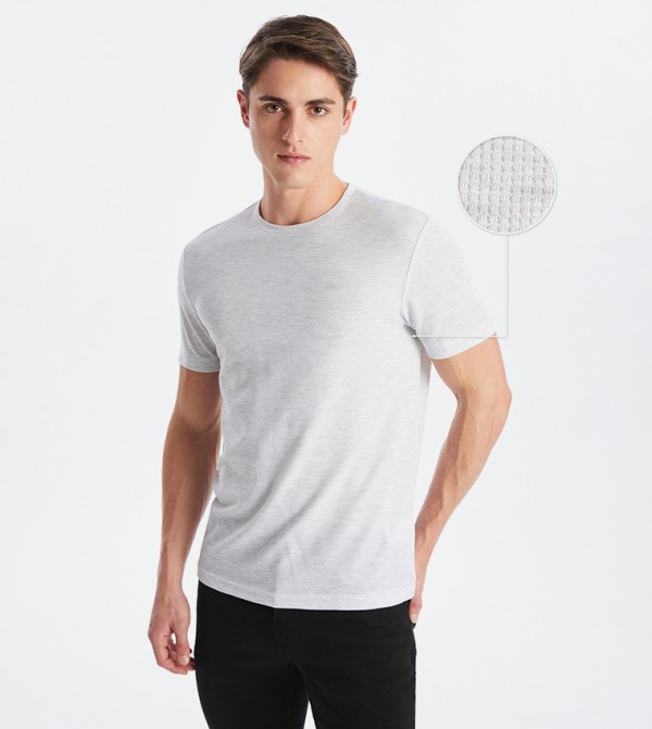 Textured Short Sleeves Casual T-Shirt