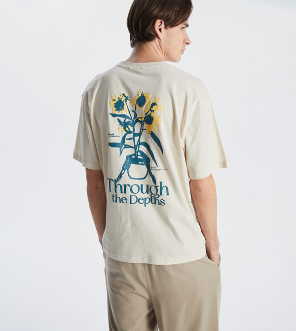 تيشيرت بطبعة برقبة مستديرة  