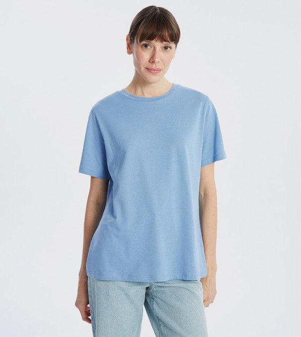 Solid Crew Neck T-Shirt
