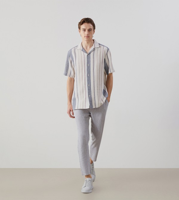 Solid Slim Fit Linen Trousers