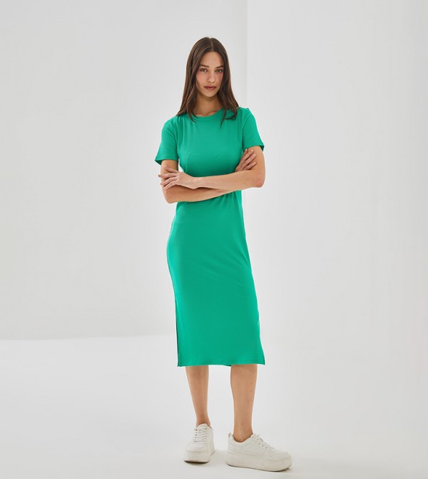 Ribbed Short Sleeves Midi Dress