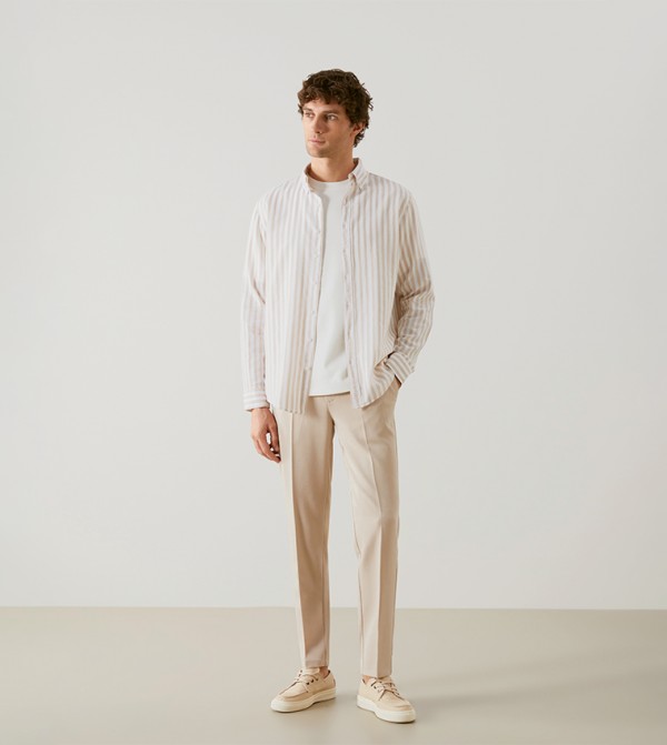 Solid Tapered Fit Trousers