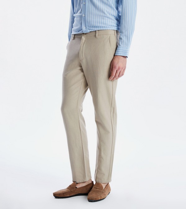 بنطال بقصة عادية ومزيج كتان