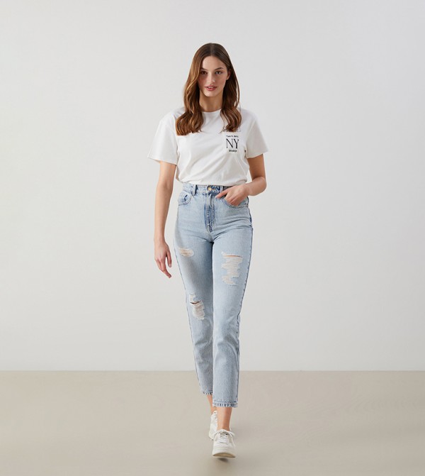 Distressed Slim Fit Jeans