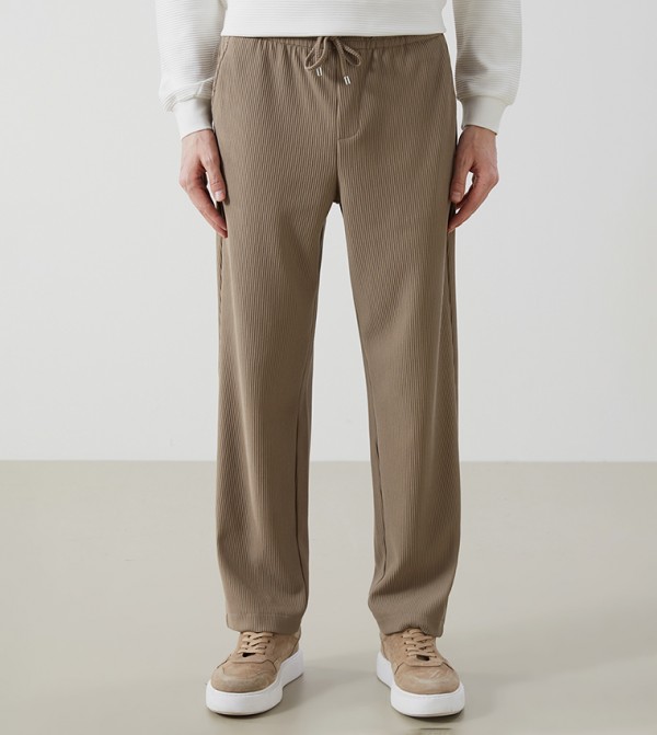 Mid Rise Standard Fit Trousers