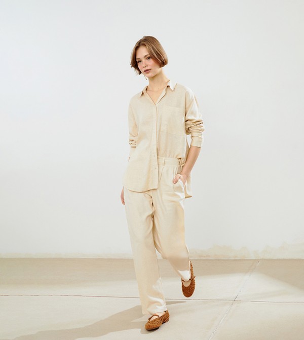 Pleat Detail Straight Fit Pants