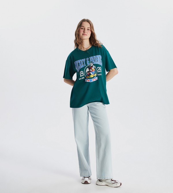 Button Closure Wide Leg Jeans