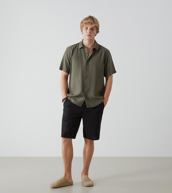 Solid Standard Fit Linen-Look Shorts