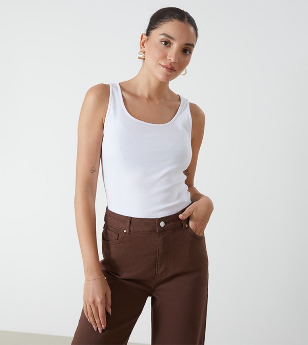 Solid Scoop Neck Tank Top