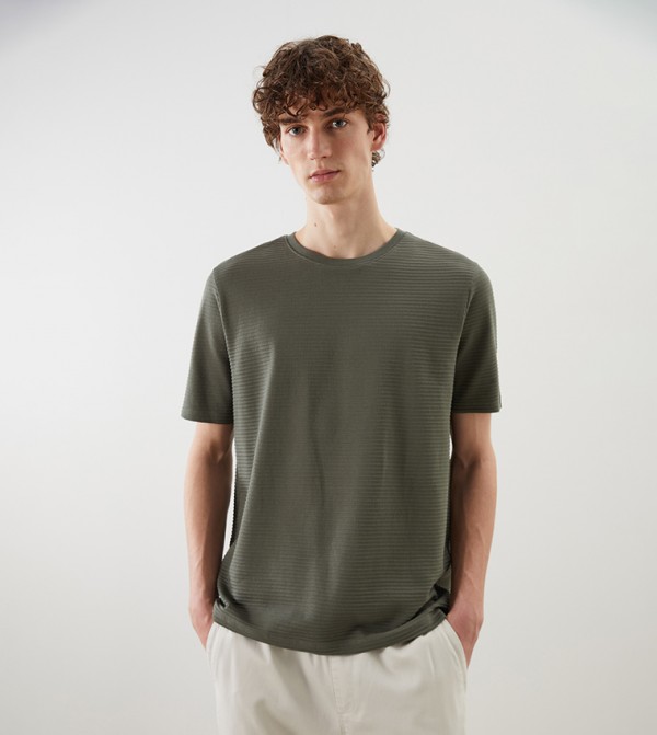 Textured Crew Neck Casual T-Shirt