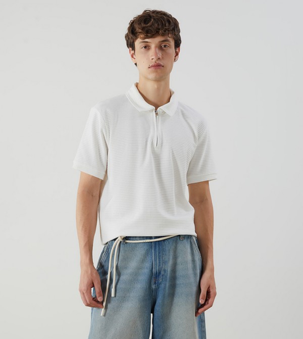 Textured Short Sleeves Polo T-Shirt