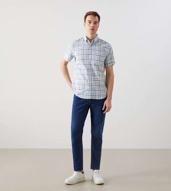 Plaid Button-Down Collar Shirt