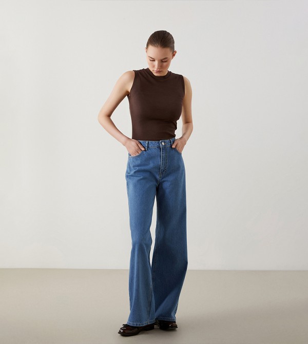 Washed Wide Leg Jeans