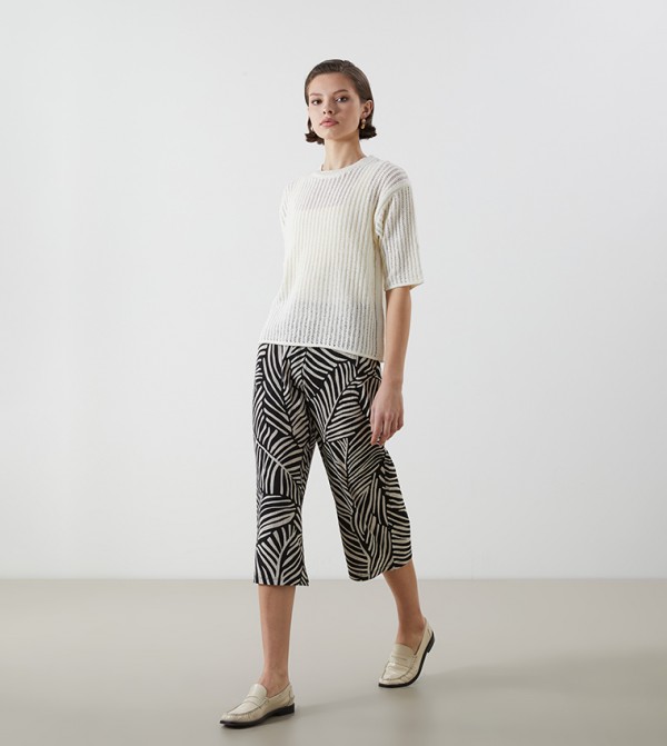 Patterned Wide Leg Capris