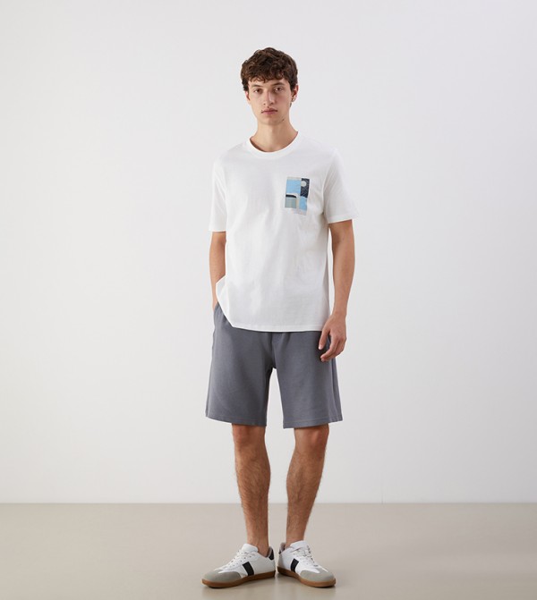 Solid Drawstring Waist Shorts