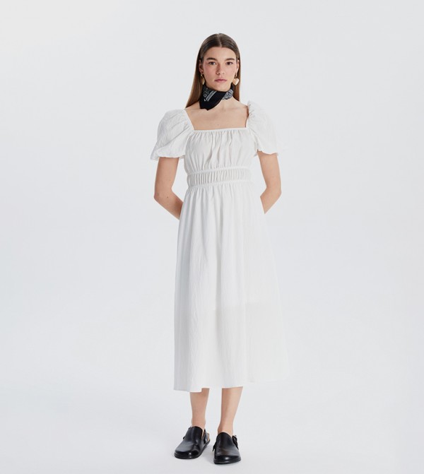 Textured Short Sleeves Midi Dress
