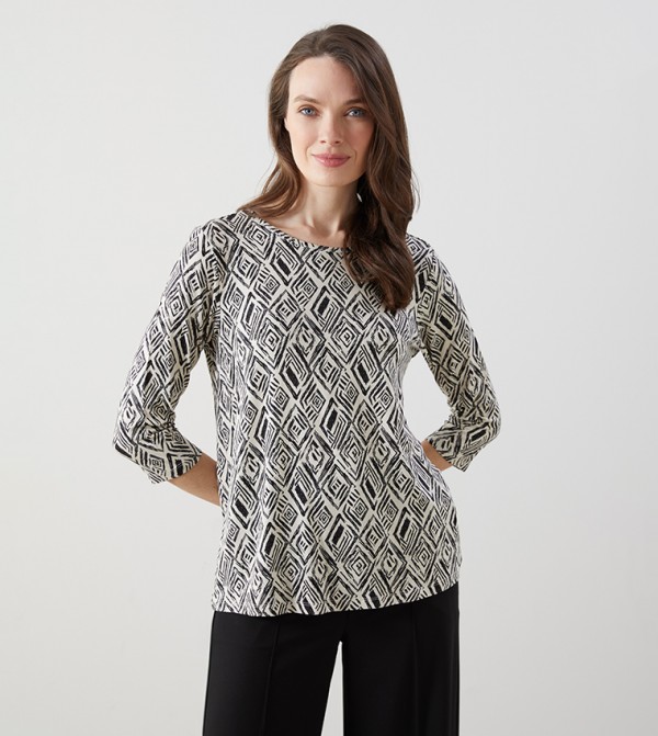 Patterned 3/4 Sleeves Top